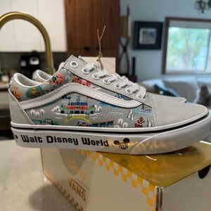 50th Anniversary Walt Disney Vans Old Skool NIB W8.5/M7.0